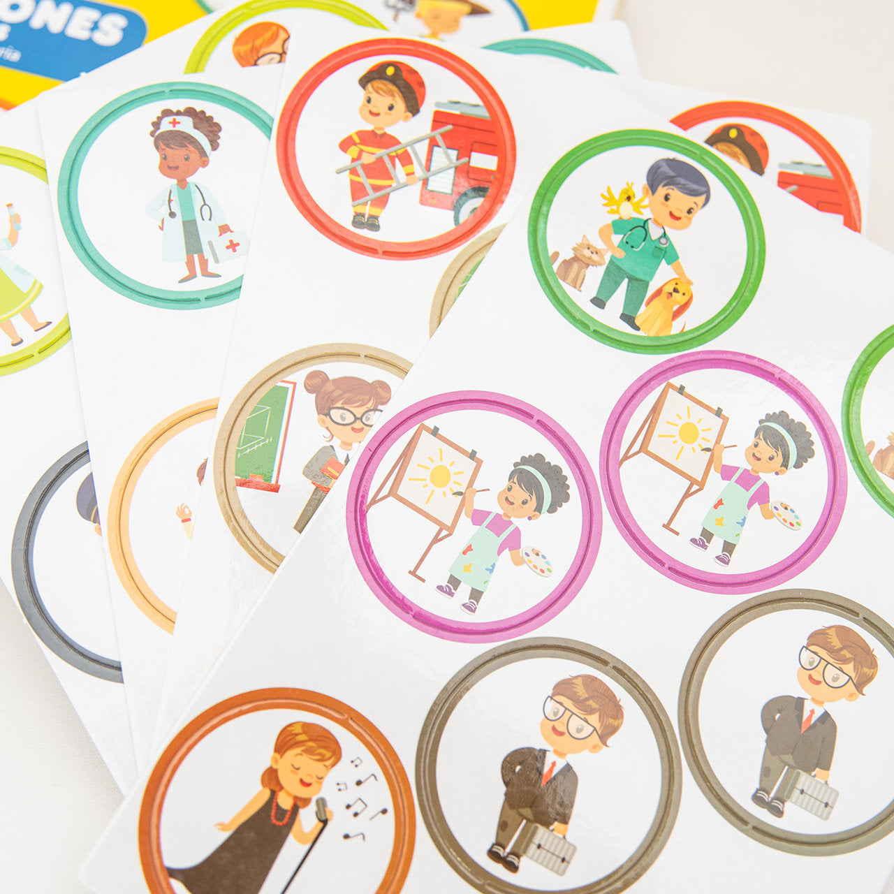 JUEGO DE MEMORIA: PROFESIONES Y OFICIOS X 32 PZAS. ARTI CREATIVO